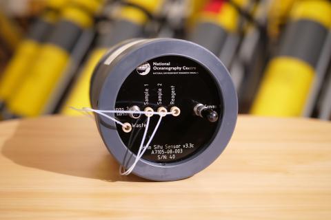 pH sensor